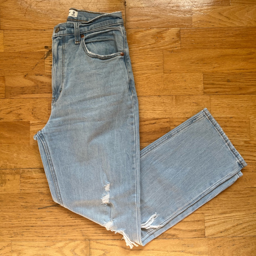 Abercrombie & Fitch the ankle straight jean ultra high rise